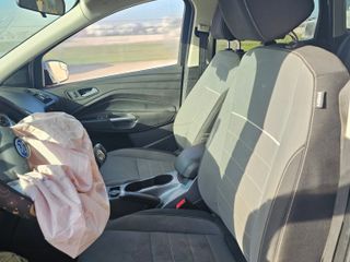 2015 Ford Escape SE - Interior Front Seat Image